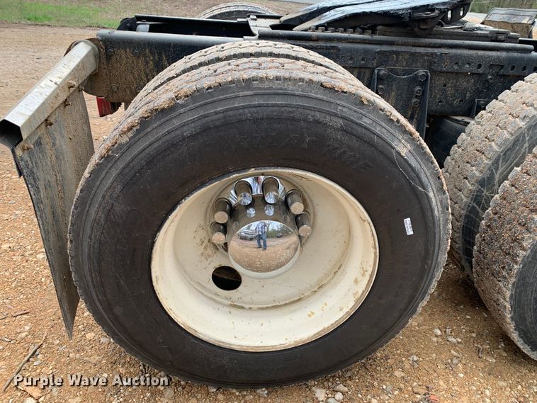 image for item MM9777 1982 Mack RWS754LST  semi truck