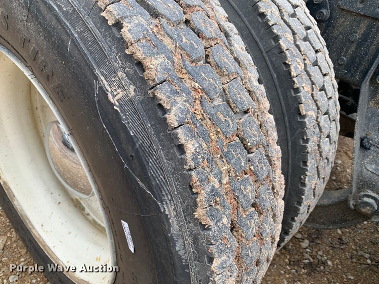 image for item MM9777 1982 Mack RWS754LST  semi truck