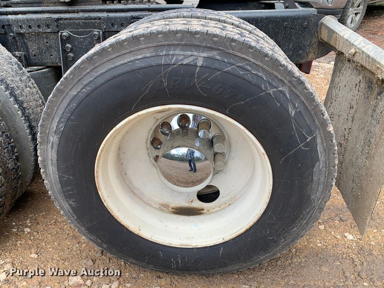 image for item MM9777 1982 Mack RWS754LST  semi truck