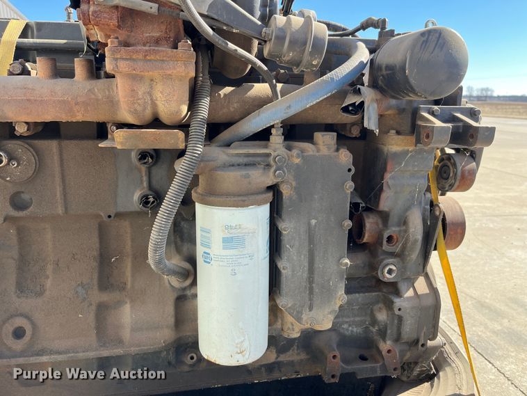 image for item MW9479 1999 Cummins C8.3-250G engine