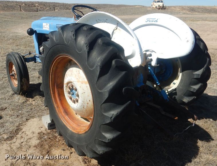 image for item DJ7010 Ford  tractor
