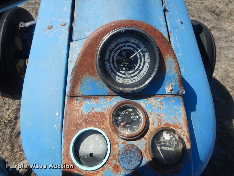 image for item DJ7010 Ford  tractor