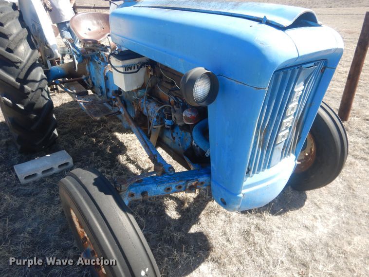 image for item DJ7010 Ford  tractor