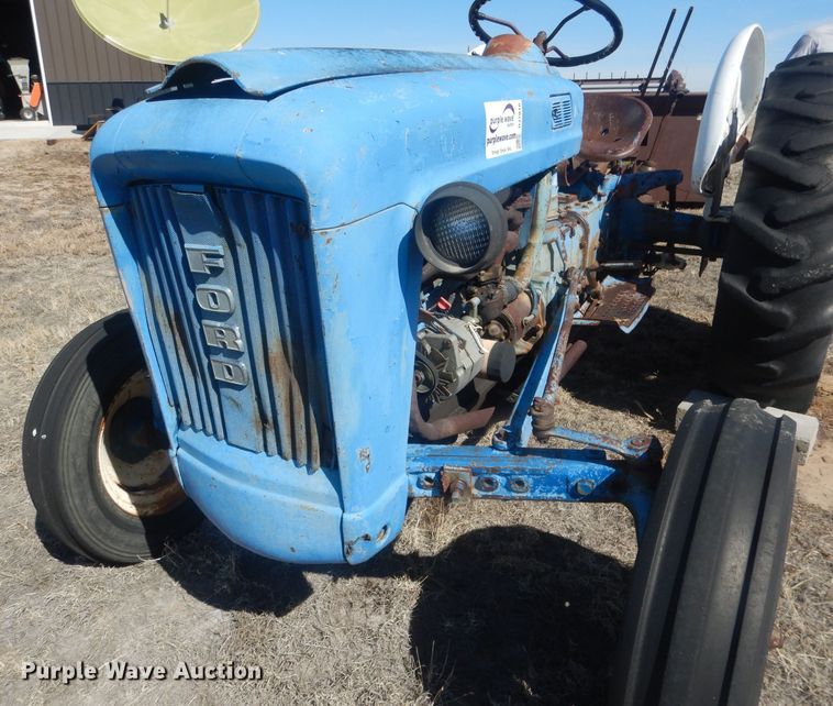 image for item DJ7010 Ford  tractor