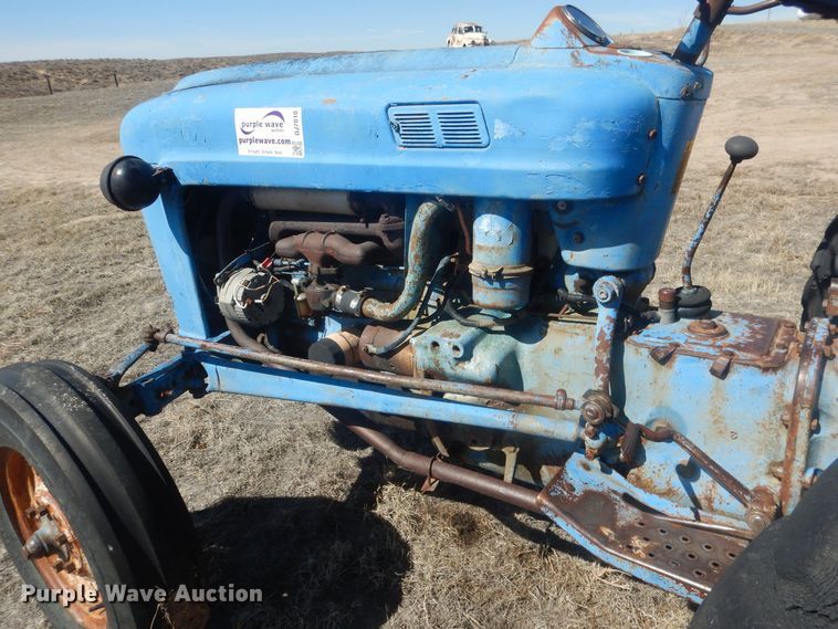 image for item DJ7010 Ford  tractor