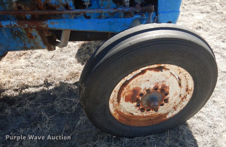 image for item DJ7010 Ford  tractor