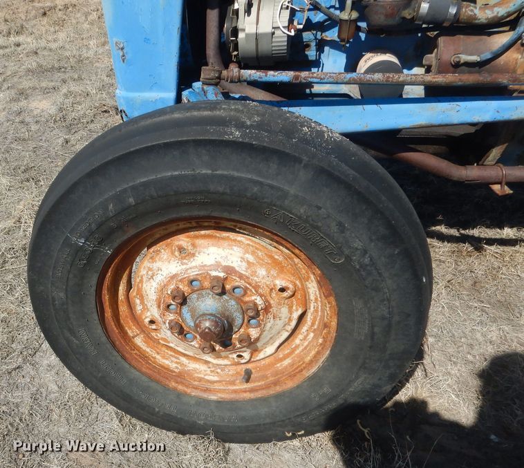 image for item DJ7010 Ford  tractor