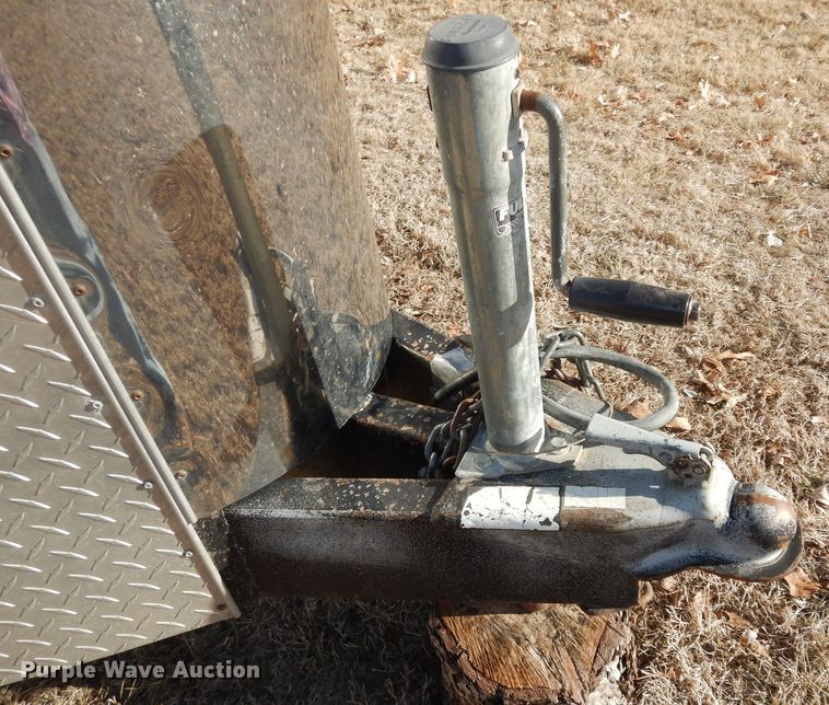 image for item DK7623 2001 Pace American VC8520TA2  enclosed cargo trailer