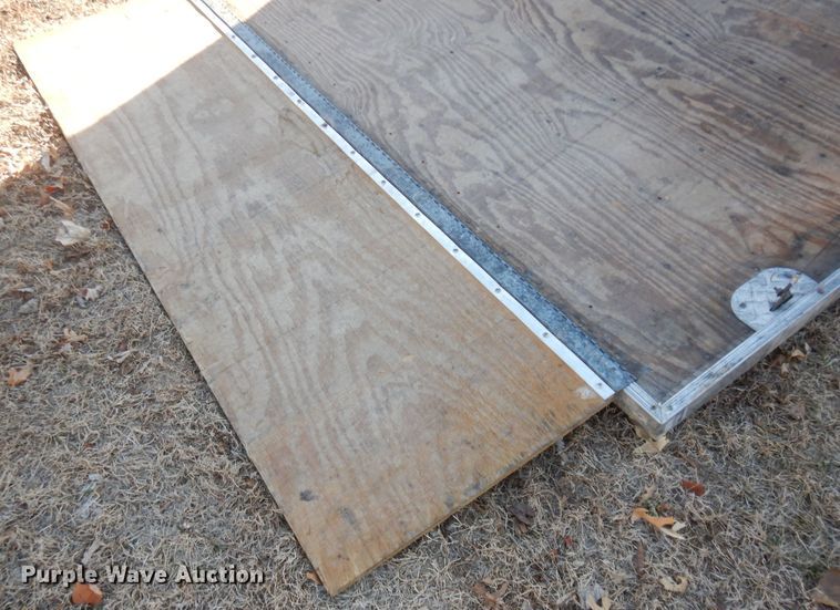 image for item DK7623 2001 Pace American VC8520TA2  enclosed cargo trailer