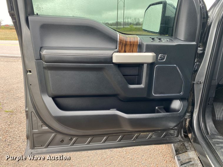 image for item DL7072 2019 Ford F150  SuperCrew pickup truck