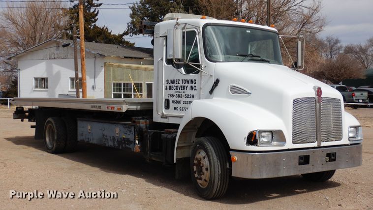 image for item DN6319 2003 Kenworth T300  rollback truck