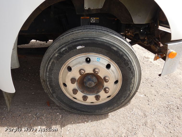 image for item DN6319 2003 Kenworth T300  rollback truck