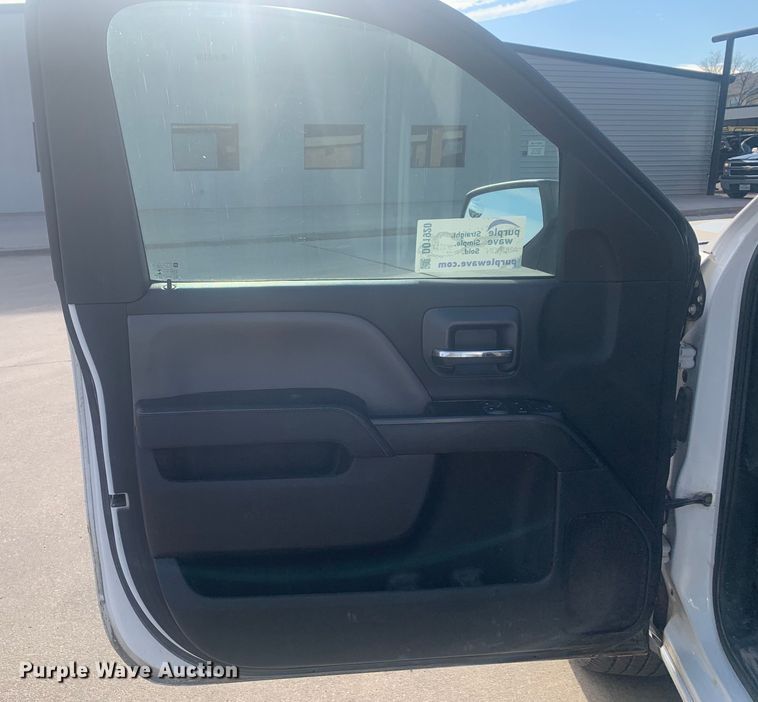 image for item DO1920 2015 Chevrolet Silverado 1500  pickup truck