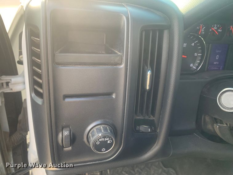 image for item DO1920 2015 Chevrolet Silverado 1500  pickup truck