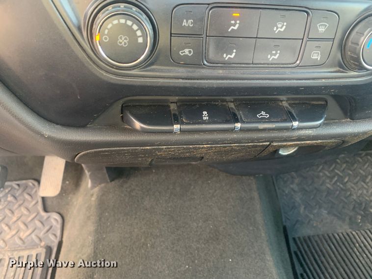 image for item DO1920 2015 Chevrolet Silverado 1500  pickup truck