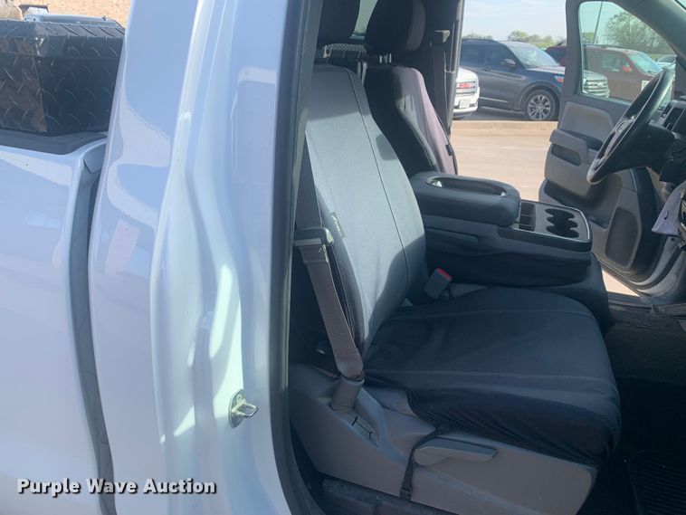 image for item DO1920 2015 Chevrolet Silverado 1500  pickup truck