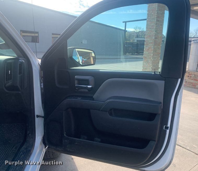 image for item DO1920 2015 Chevrolet Silverado 1500  pickup truck