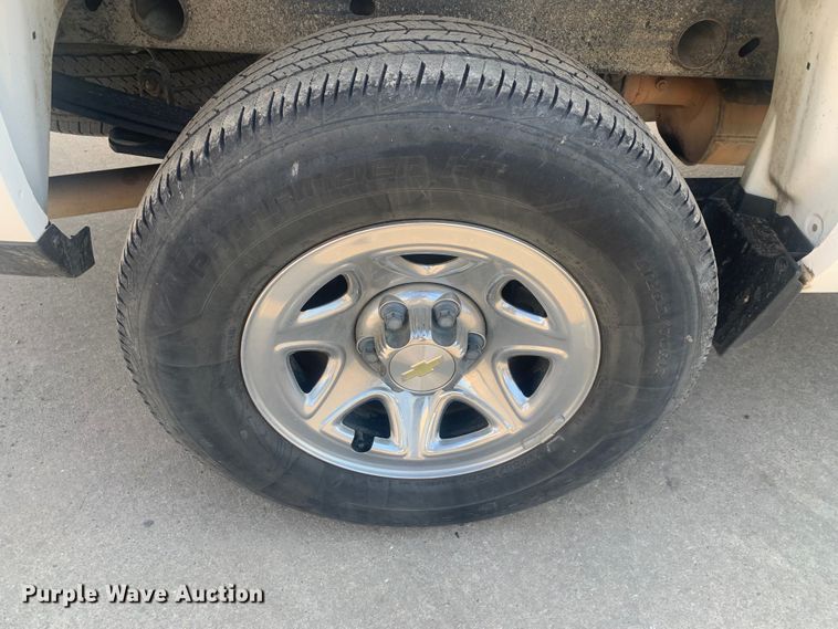 image for item DO1920 2015 Chevrolet Silverado 1500  pickup truck