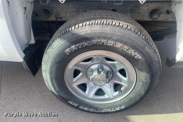 image for item DO1920 2015 Chevrolet Silverado 1500  pickup truck