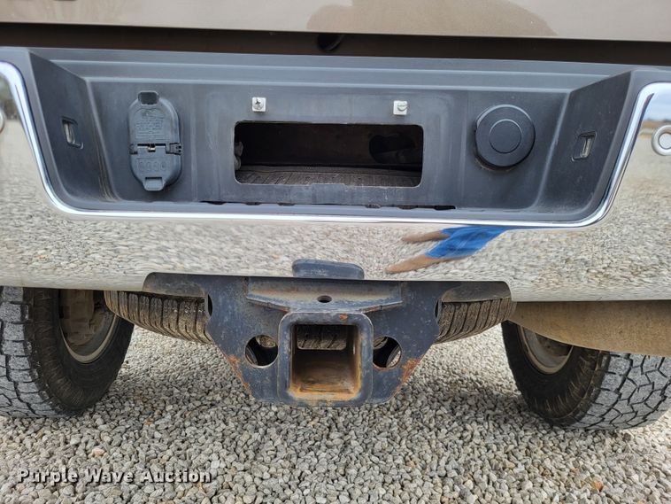 image for item DO3593 2015 Chevrolet Silverado 2500HD  Crew Cab pickup truck