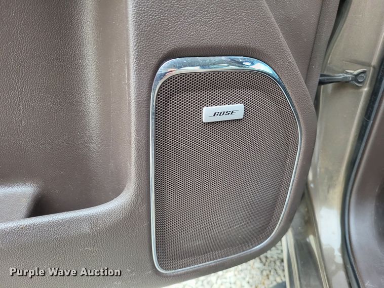 image for item DO3593 2015 Chevrolet Silverado 2500HD  Crew Cab pickup truck