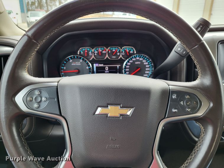 image for item DO3593 2015 Chevrolet Silverado 2500HD  Crew Cab pickup truck