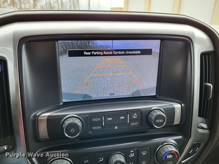 image for item DO3593 2015 Chevrolet Silverado 2500HD  Crew Cab pickup truck