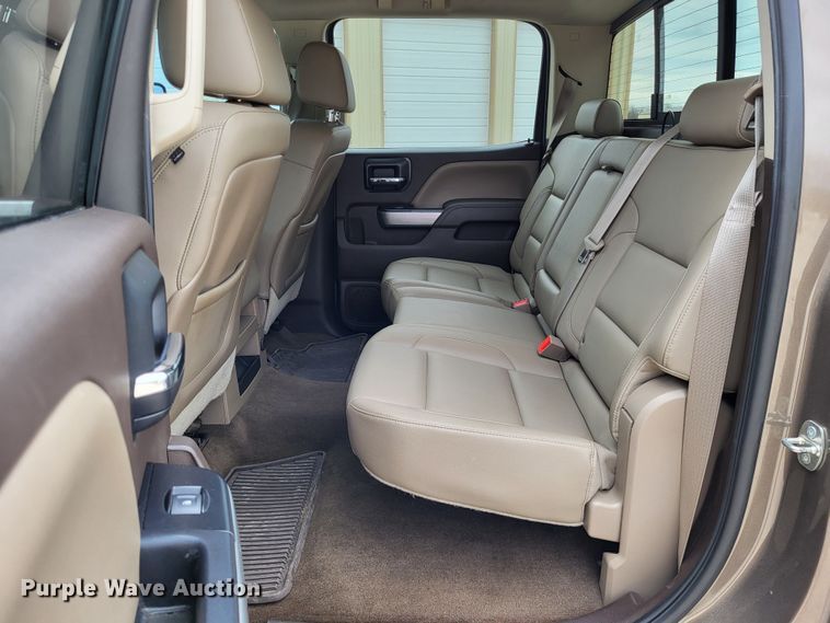 image for item DO3593 2015 Chevrolet Silverado 2500HD  Crew Cab pickup truck