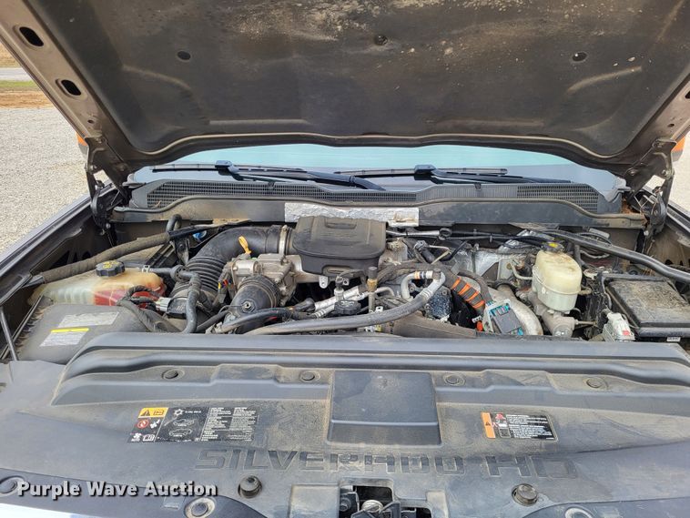 image for item DO3593 2015 Chevrolet Silverado 2500HD  Crew Cab pickup truck