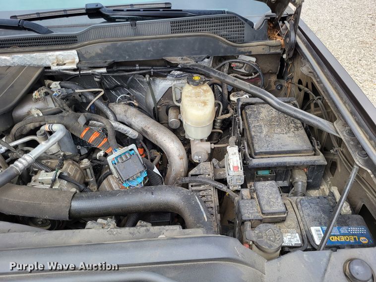 image for item DO3593 2015 Chevrolet Silverado 2500HD  Crew Cab pickup truck