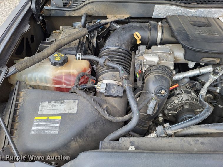 image for item DO3593 2015 Chevrolet Silverado 2500HD  Crew Cab pickup truck