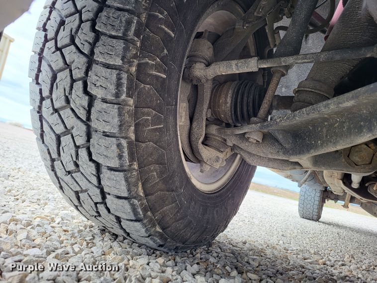 image for item DO3593 2015 Chevrolet Silverado 2500HD  Crew Cab pickup truck