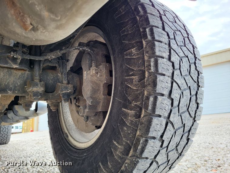 image for item DO3593 2015 Chevrolet Silverado 2500HD  Crew Cab pickup truck