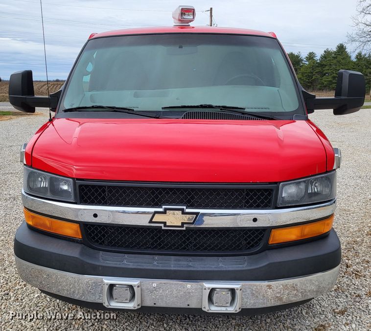 image for item DO3594 2015 Chevrolet Express G4500  van cab and chassis