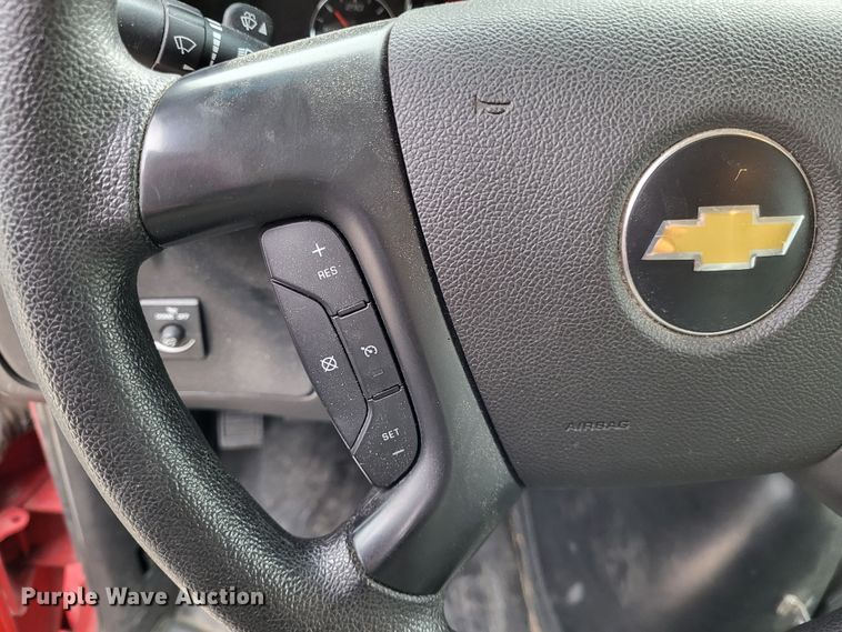 image for item DO3594 2015 Chevrolet Express G4500  van cab and chassis