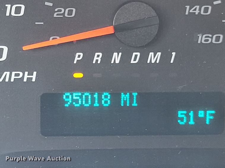 image for item DO3594 2015 Chevrolet Express G4500  van cab and chassis