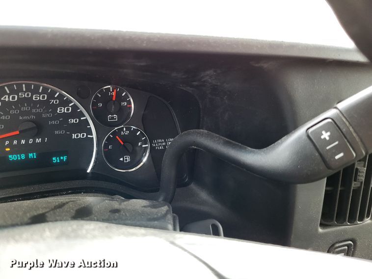 image for item DO3594 2015 Chevrolet Express G4500  van cab and chassis