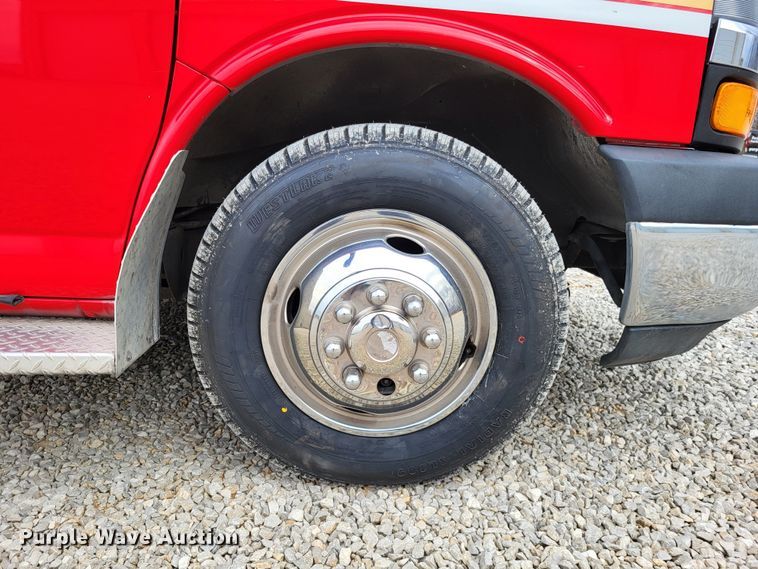 image for item DO3594 2015 Chevrolet Express G4500  van cab and chassis