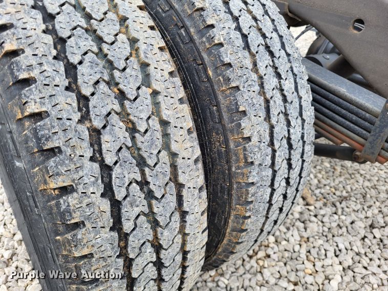 image for item DO3594 2015 Chevrolet Express G4500  van cab and chassis