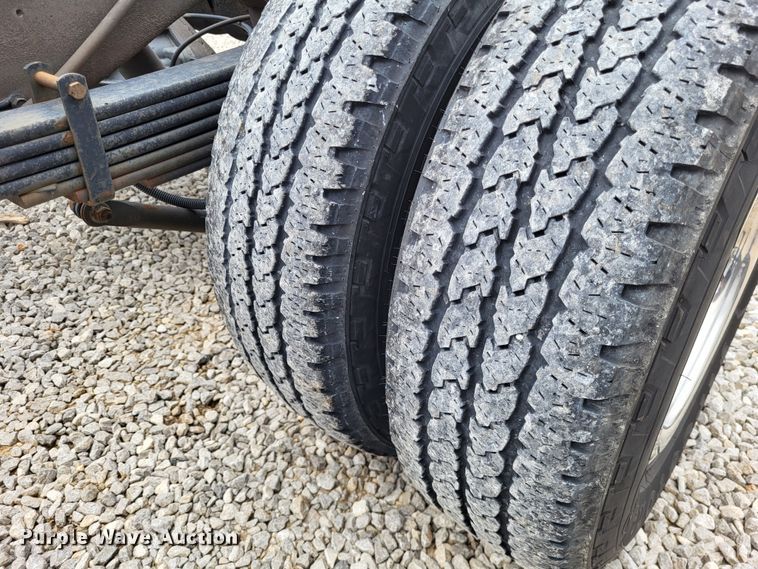 image for item DO3594 2015 Chevrolet Express G4500  van cab and chassis