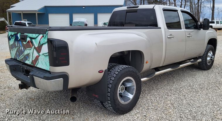 image for item DO3596 2008 GMC Sierra 3500HD  Crew Cab pickup truck