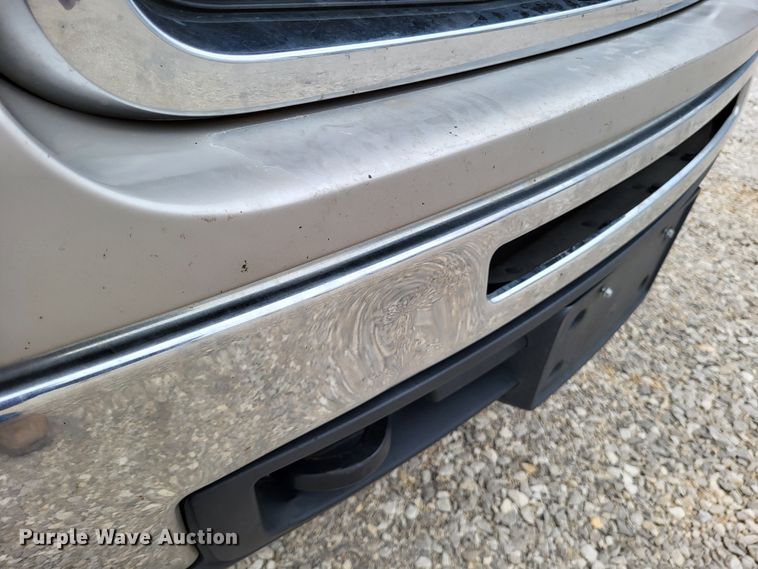 image for item DO3596 2008 GMC Sierra 3500HD  Crew Cab pickup truck