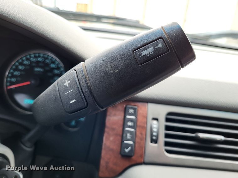 image for item DO3596 2008 GMC Sierra 3500HD  Crew Cab pickup truck