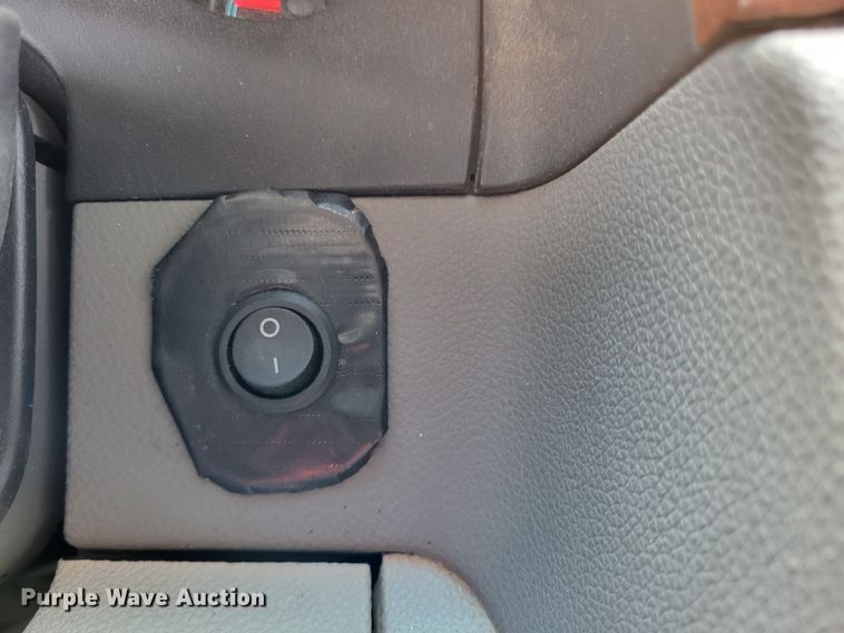 image for item DO3596 2008 GMC Sierra 3500HD  Crew Cab pickup truck