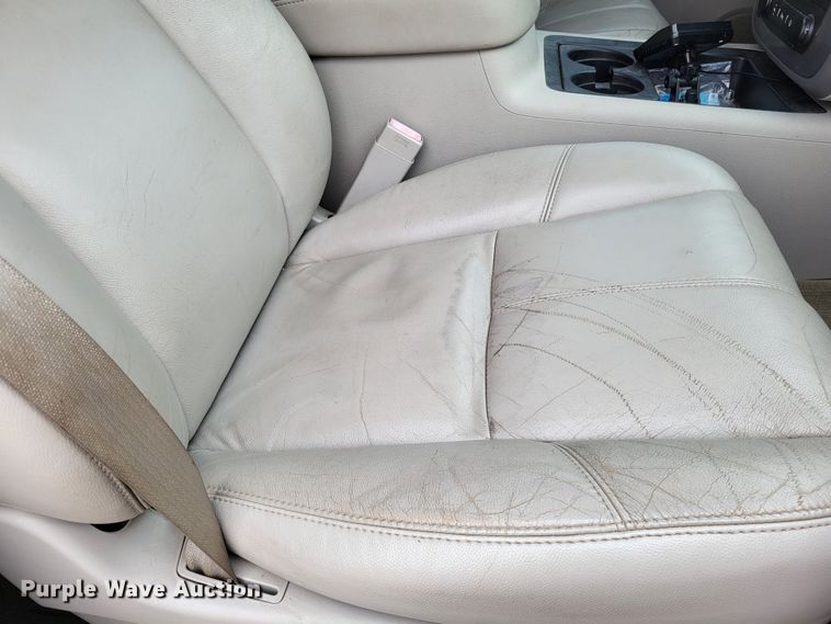 image for item DO3596 2008 GMC Sierra 3500HD  Crew Cab pickup truck