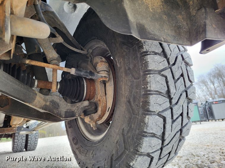 image for item DO3596 2008 GMC Sierra 3500HD  Crew Cab pickup truck