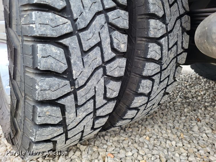 image for item DO3596 2008 GMC Sierra 3500HD  Crew Cab pickup truck