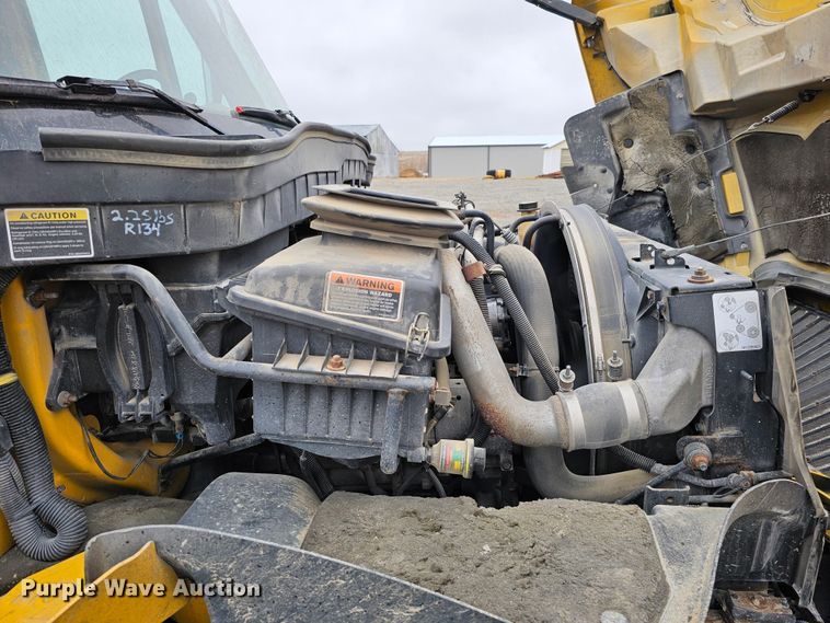 image for item DO4207 2012 International DuraStar 4300  truck cab and chassis