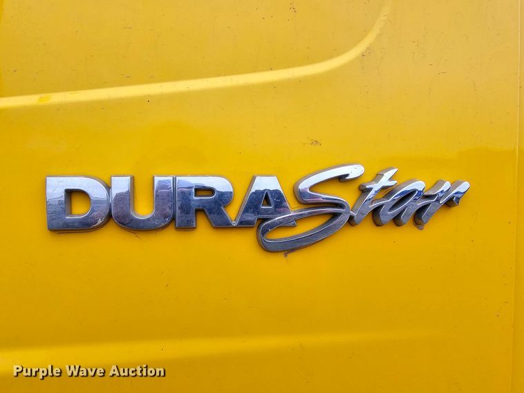 image for item DO4207 2012 International DuraStar 4300  truck cab and chassis