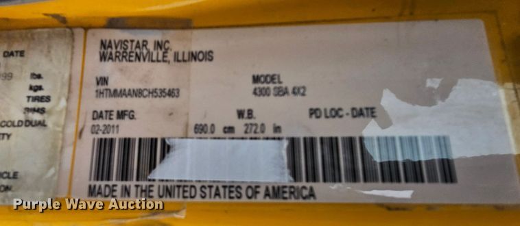 image for item DO4207 2012 International DuraStar 4300  truck cab and chassis